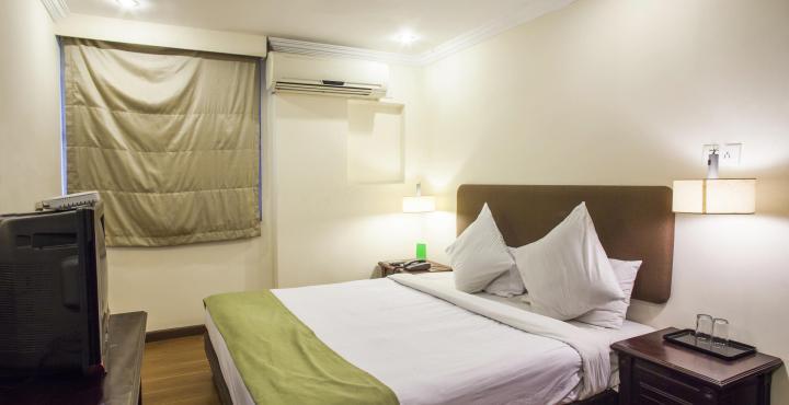 Sandhya Hotel Haidarábád Kültér fotó