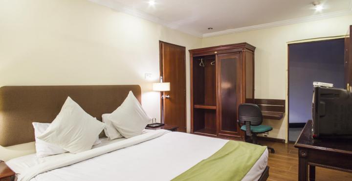 Sandhya Hotel Haidarábád Kültér fotó