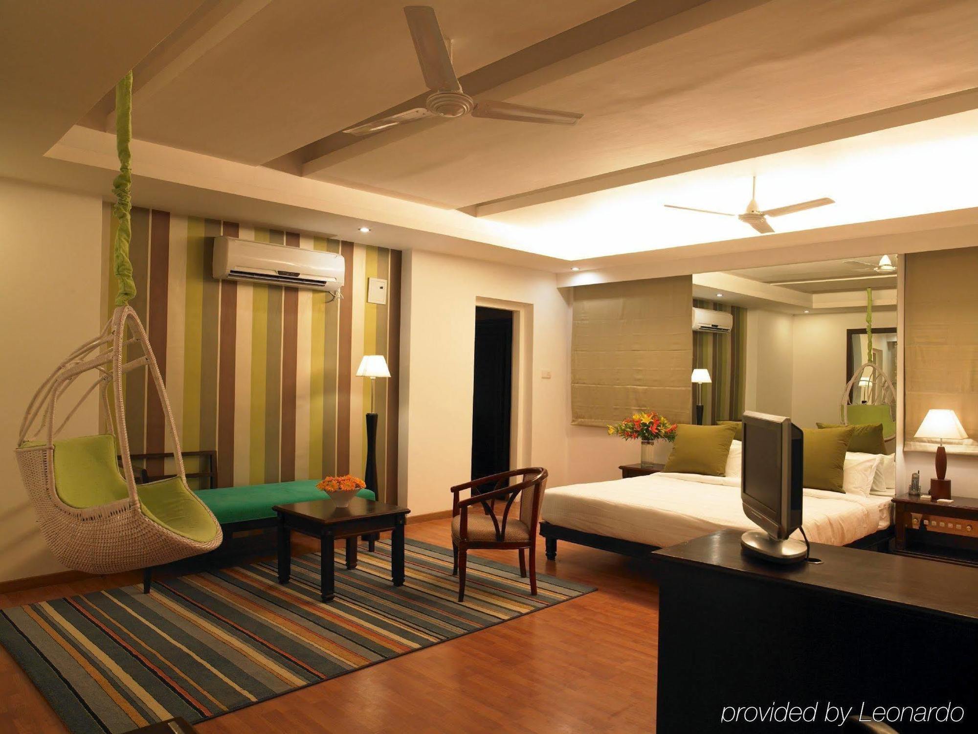 Sandhya Hotel Haidarábád Kültér fotó